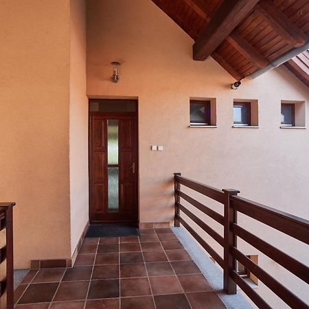 Apartamento Lujza Apartman Goedoello Exterior foto