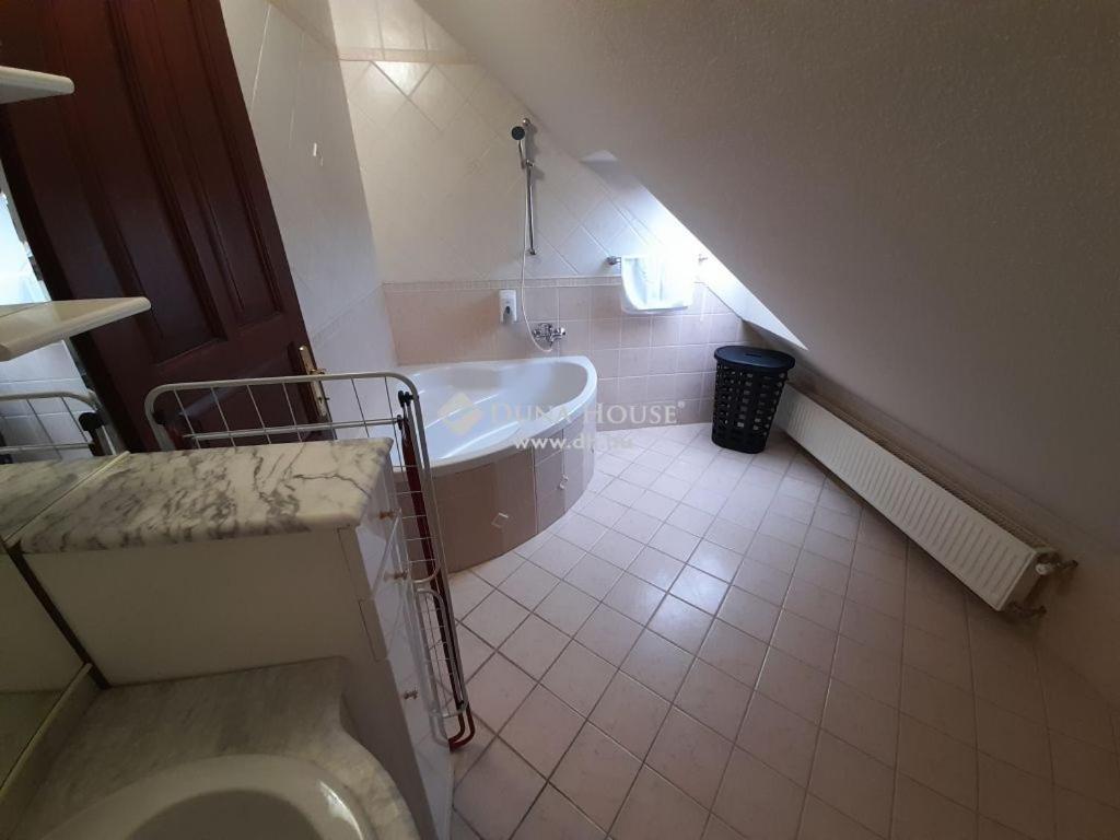 Apartamento Lujza Apartman Goedoello Exterior foto