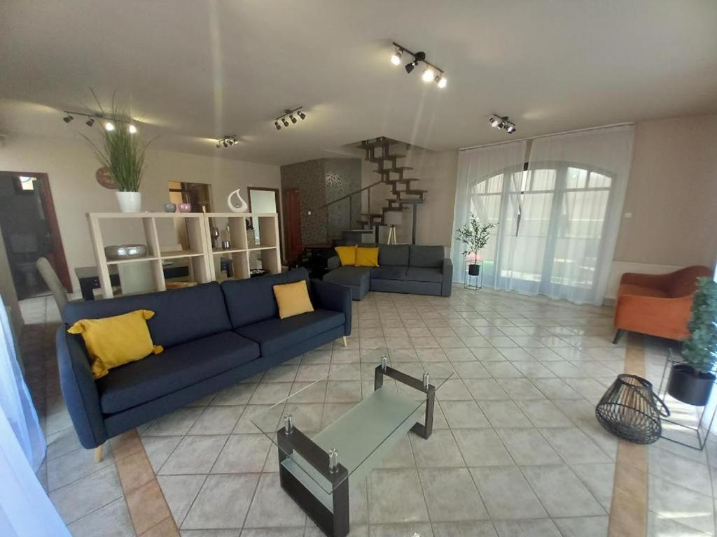 Apartamento Lujza Apartman Goedoello Exterior foto